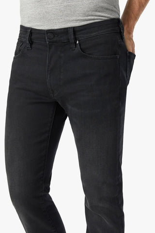 Courage Straight-Legged Jeans in Dark Smoke Urban