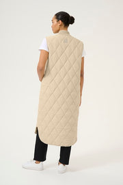 Lorena Quilted Waistcoat in Feather Gray