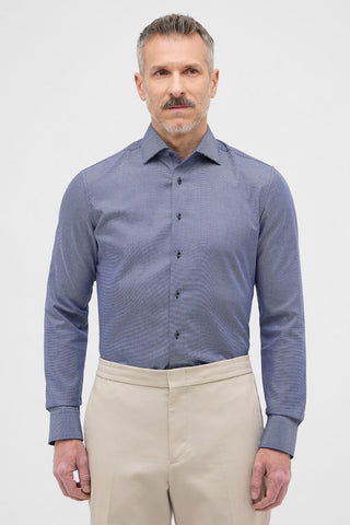 Long-Sleeved, Modern-Fit Shirt in Navy Structured