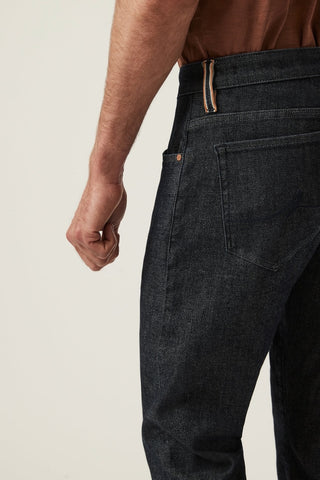 Cool Tapered-Legged Jeans in Dark Blue Selvedge