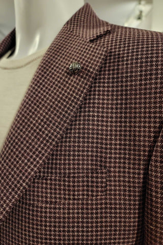 Century Single-Breasted Sport Coat in Wine Tweed