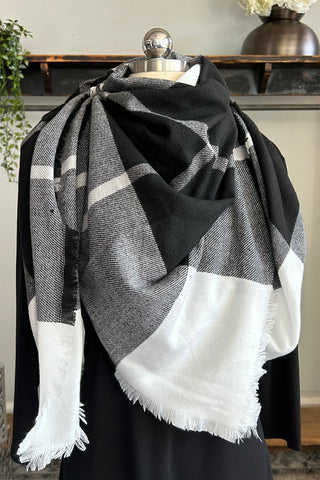 Blanket Scarf in 3 Colours