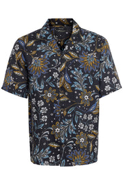Klampo Short-Sleeved Convertilble Collar Sport Shirt in Salute Print