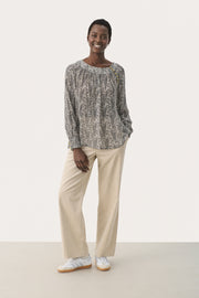 Laja Long-Sleeved Swing Top in French Oak Paisley Print