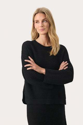 Gelikan Sweater in Black