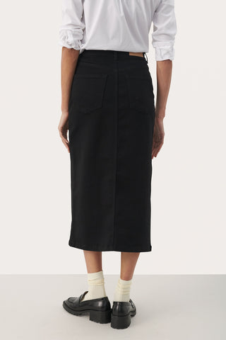 Dilin Denim Skirt in Black