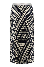 Nisma Midi Skirt in After Midnight Dark-Blue Graphic Stripes