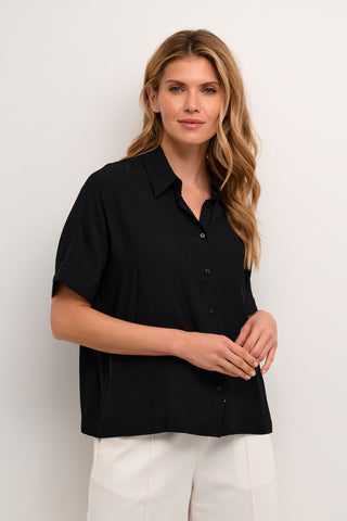 Asmine Short-Sleeved Button-Front Shirt in Black