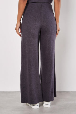 Soft-Touch Wide-Legged Trousers in Charcoal