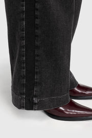 Wide Galoon Side Stripe Jean