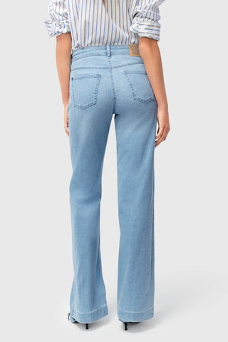 Wide-Legged Jeans in 2 Colours