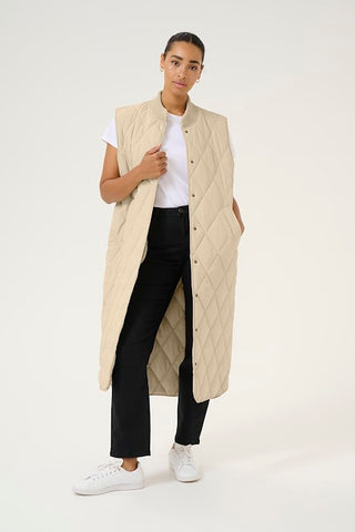 Lorena Quilted Waistcoat in Feather Gray