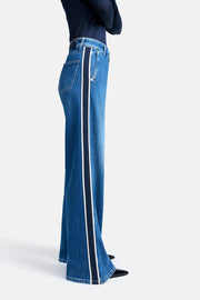 Alek Jean with Racing Stripe