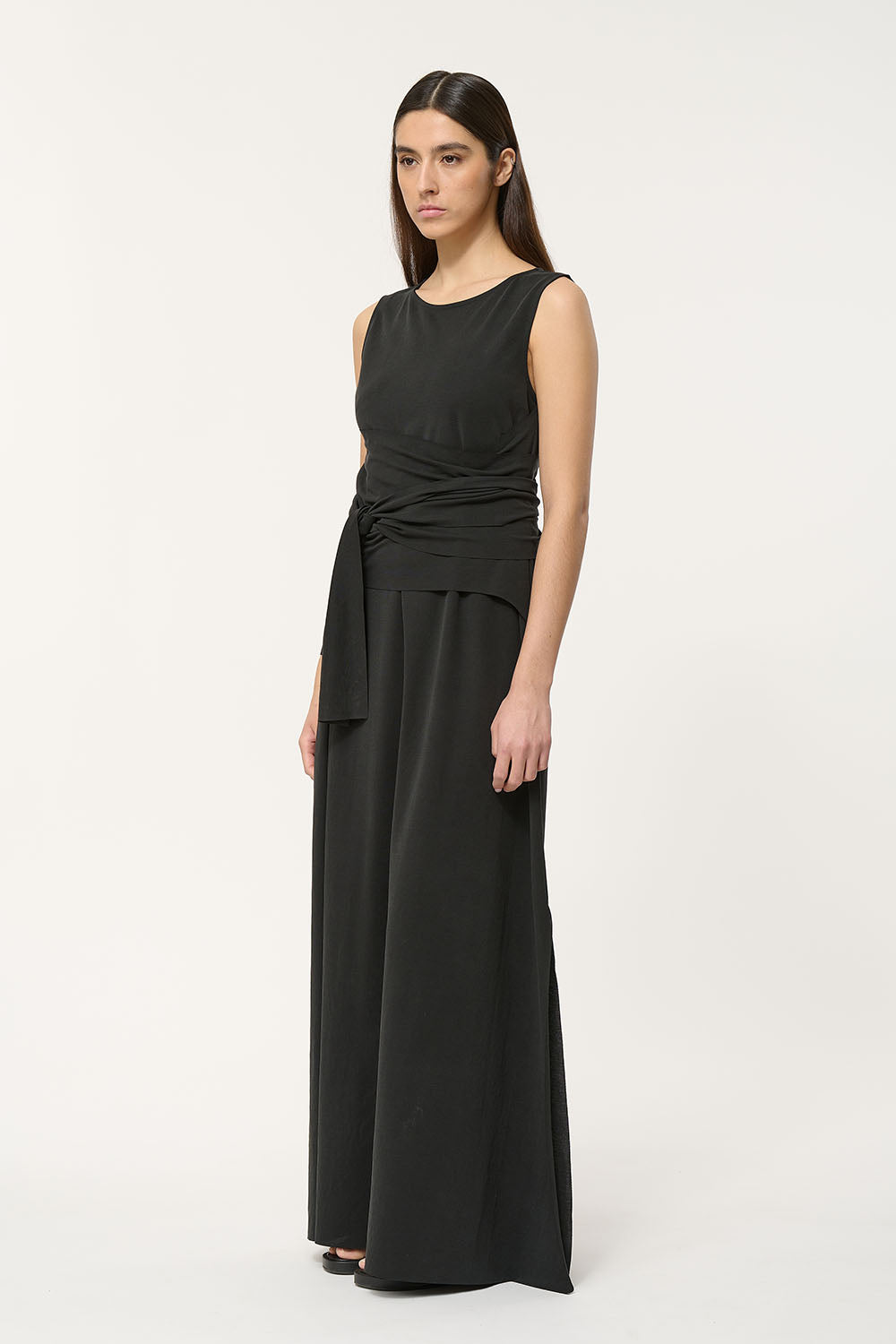 Jakarta Dress in Charbon – chrisjameskingston
