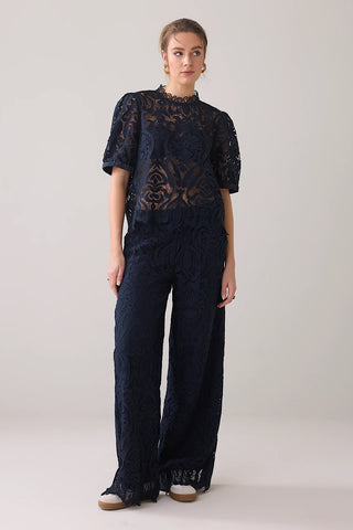 Short Sleeve Lace Top in Navy Noir