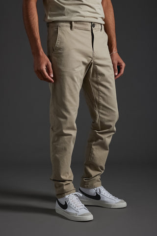 Dening Stretch Chino Pants in Tan