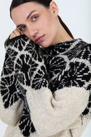 Jacquard Geometric Print Sweater in 2 Colors