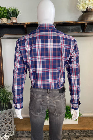 Long Sleeve Button Down Casual Shirt in 2 Fits