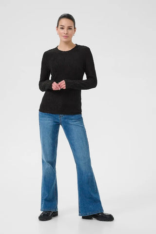Zeverina Long Sleeve T-Shirt in Black Deep