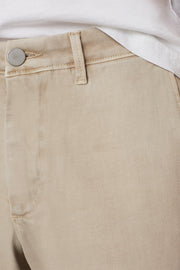 Jake Chino Short in Brut