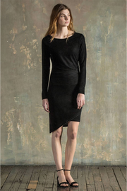 Long-Sleeved Velvet Dress Black or Navy
