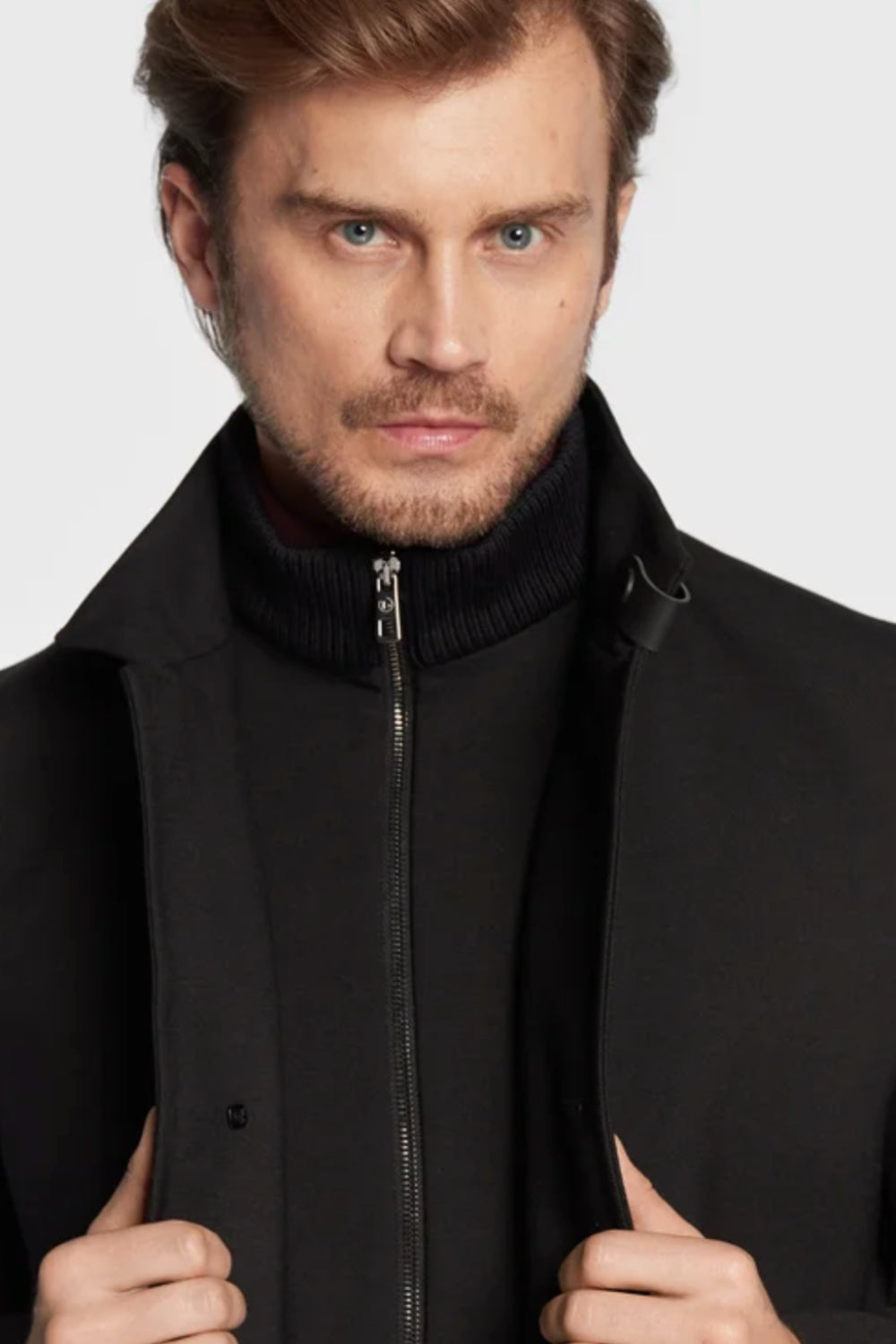 Cashmere-Blend Wool Coat in Black – chrisjameskingston