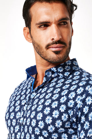 Short-Sleeved Printed Knit Shirt Blue Floral or White Fish Pattern