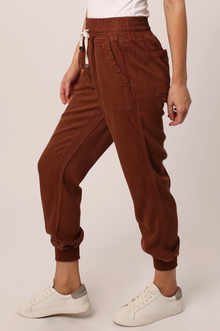 Jacey Jogger in Sepia