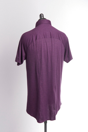 Short-Sleeved Piqué Polo Shirt in Deep Purple